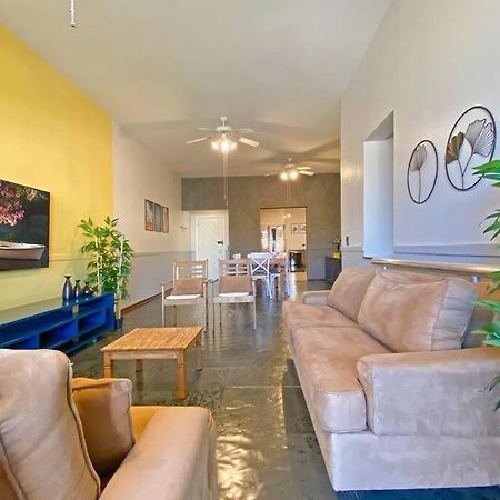 Апартаменты Balcony Barbecue Swimming Pool 4 Bdrm Ac Гуаружа Экстерьер фото