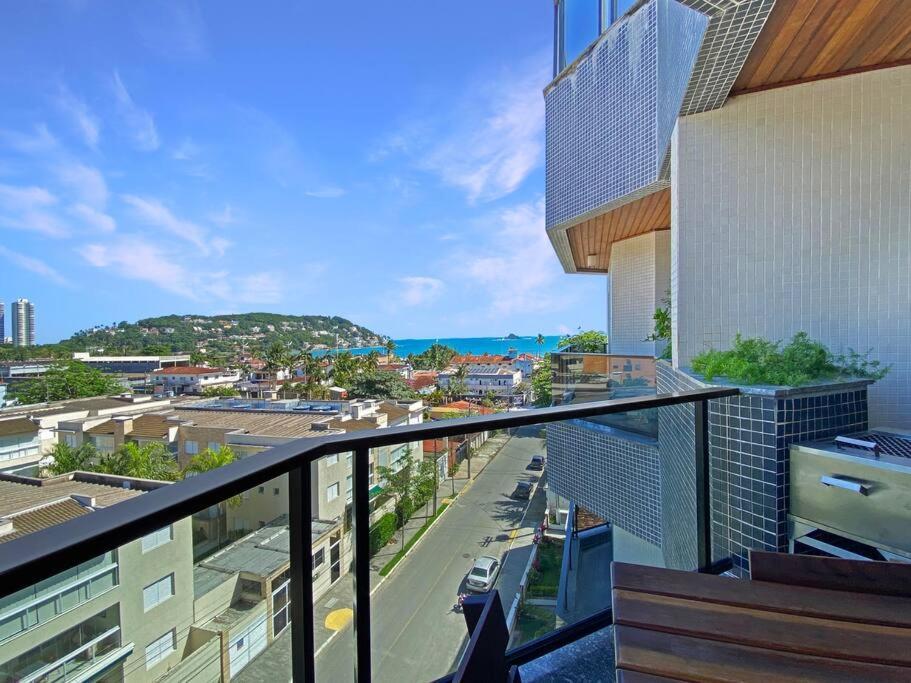 Апартаменты Balcony Barbecue Swimming Pool 4 Bdrm Ac Гуаружа Экстерьер фото